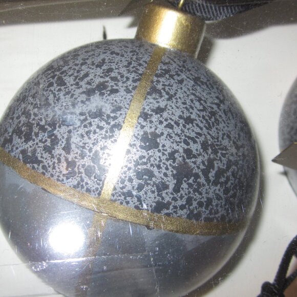 Hearth & Hand lot of 4 ornaments brass and blue brass crowns lg glass ornaments - Picture 1 of 7